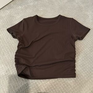 Brown Lululemon crop top with side ruching size 6